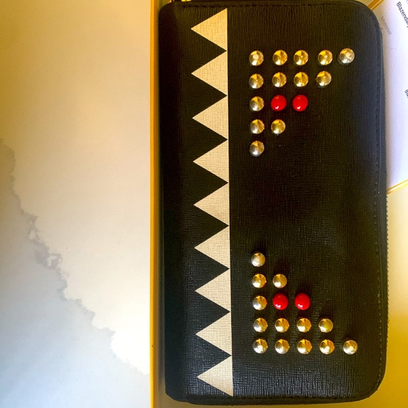 FENDI- RARE! Authentic 🍀 Ltd. Edition Monster Long Wallet- Full Incl. w/ COA/BOX - Picture 2 of 8